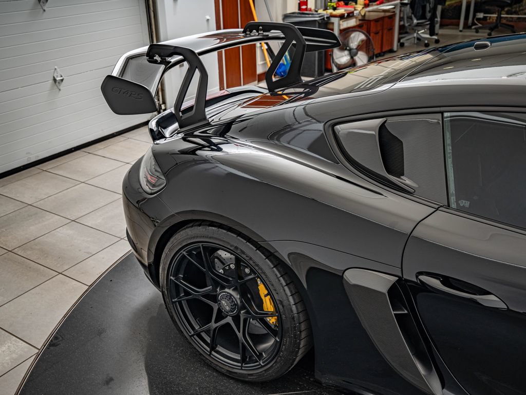Certified 2024 Porsche 718 Cayman GT4 RS RWD image 36