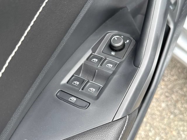 Used 2023 Volkswagen Jetta SEL FWD image 18
