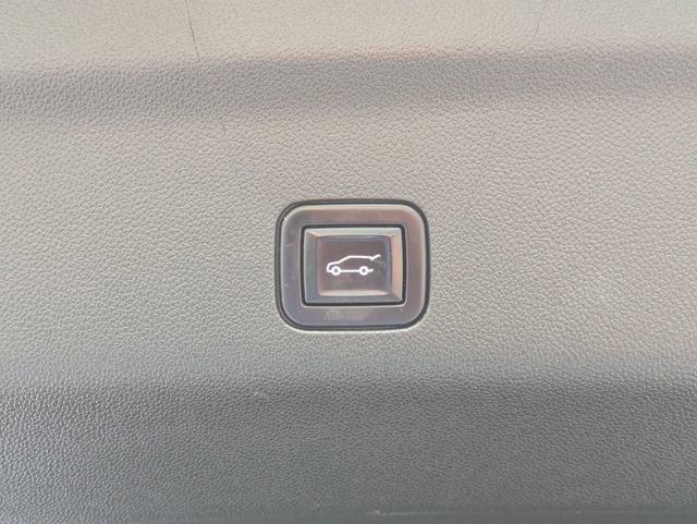 Used 2022 Cadillac Escalade ESV Premium Luxury Platinum AWD/4WD image 37
