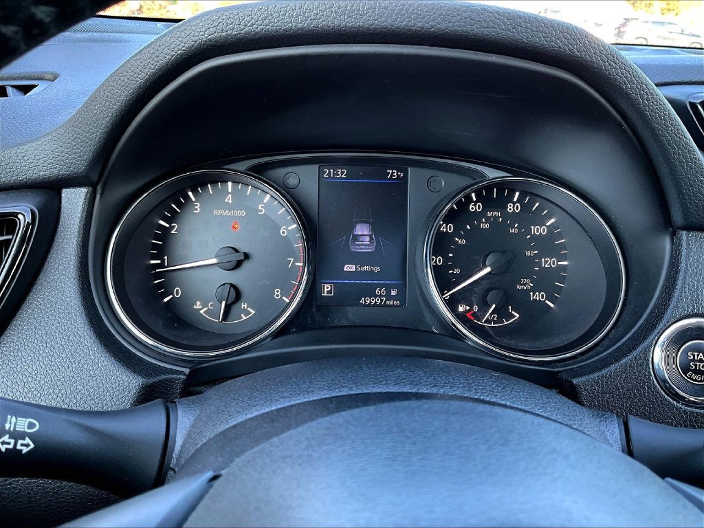 Used 2020 Nissan Rogue SV AWD/4WD image 13
