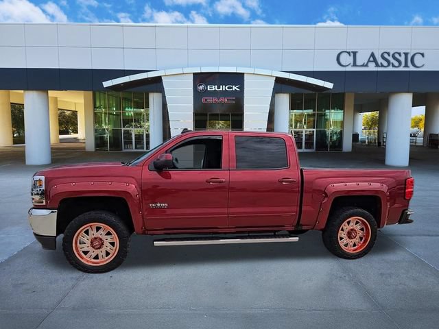 Used 2018 Chevrolet Silverado 1500 LT w/ Texas Edition RWD image 4