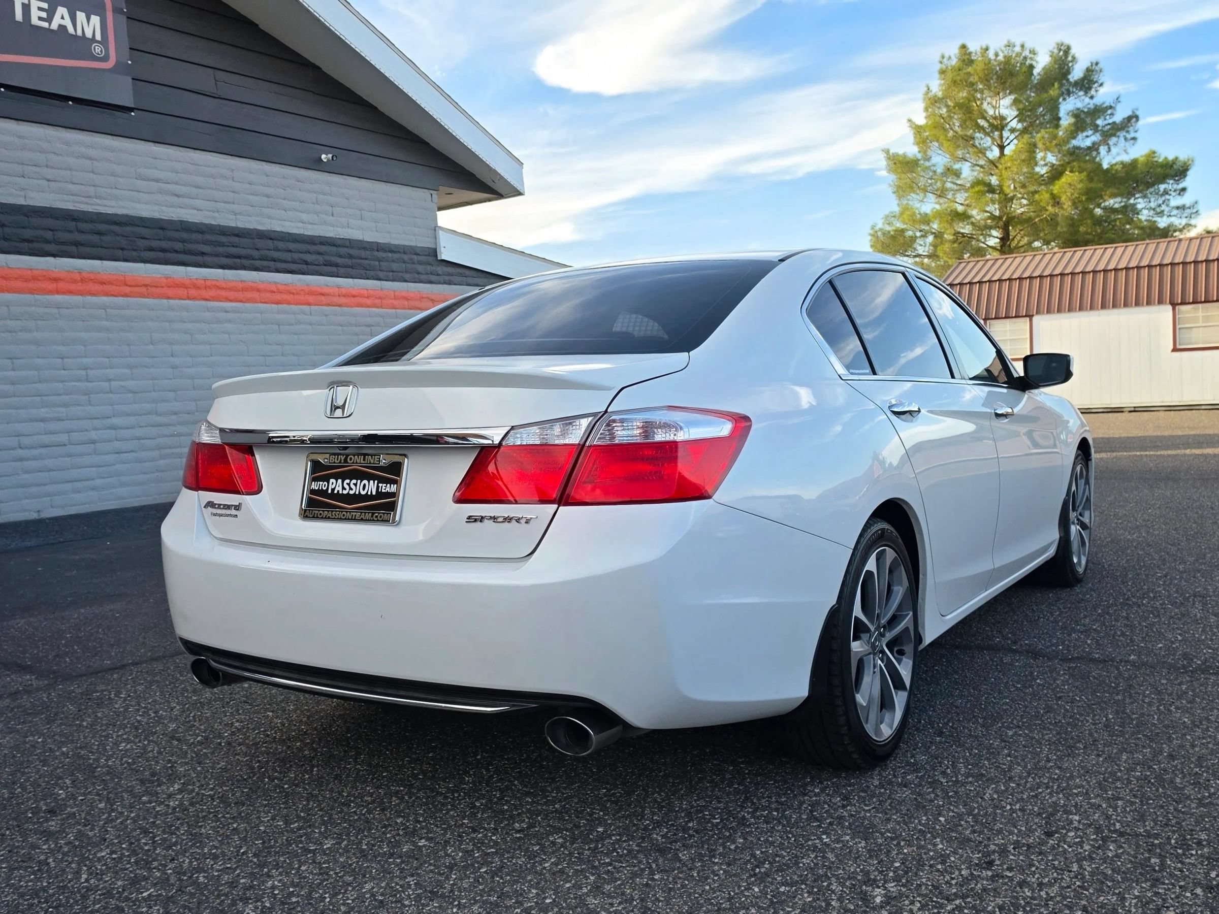 Used 2015 Honda Accord Sport image 5