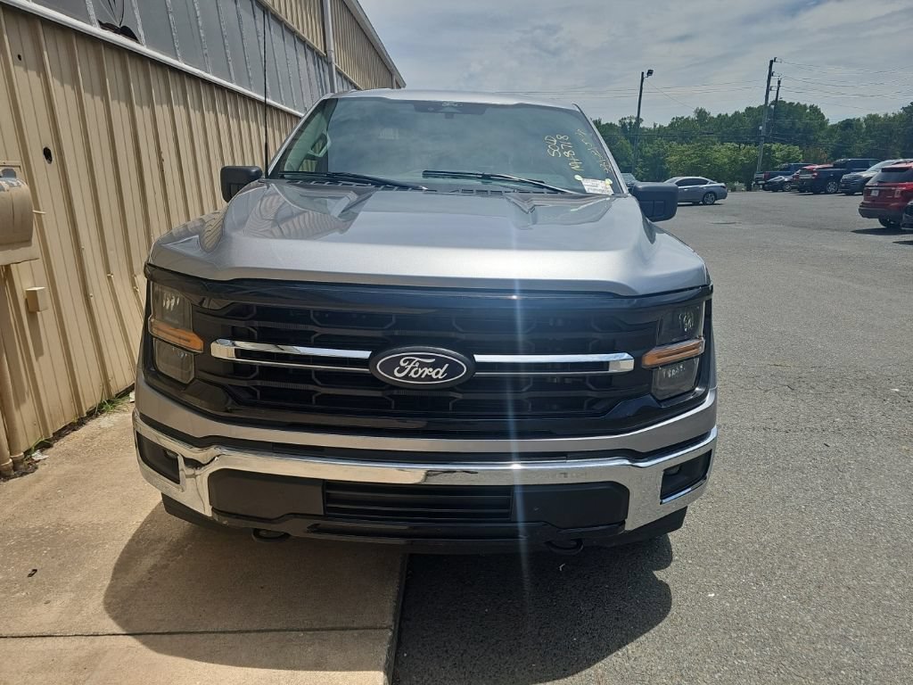Used 2025 Ford F150 XLT w/ Equipment Group 301A Standard AWD/4WD image 4