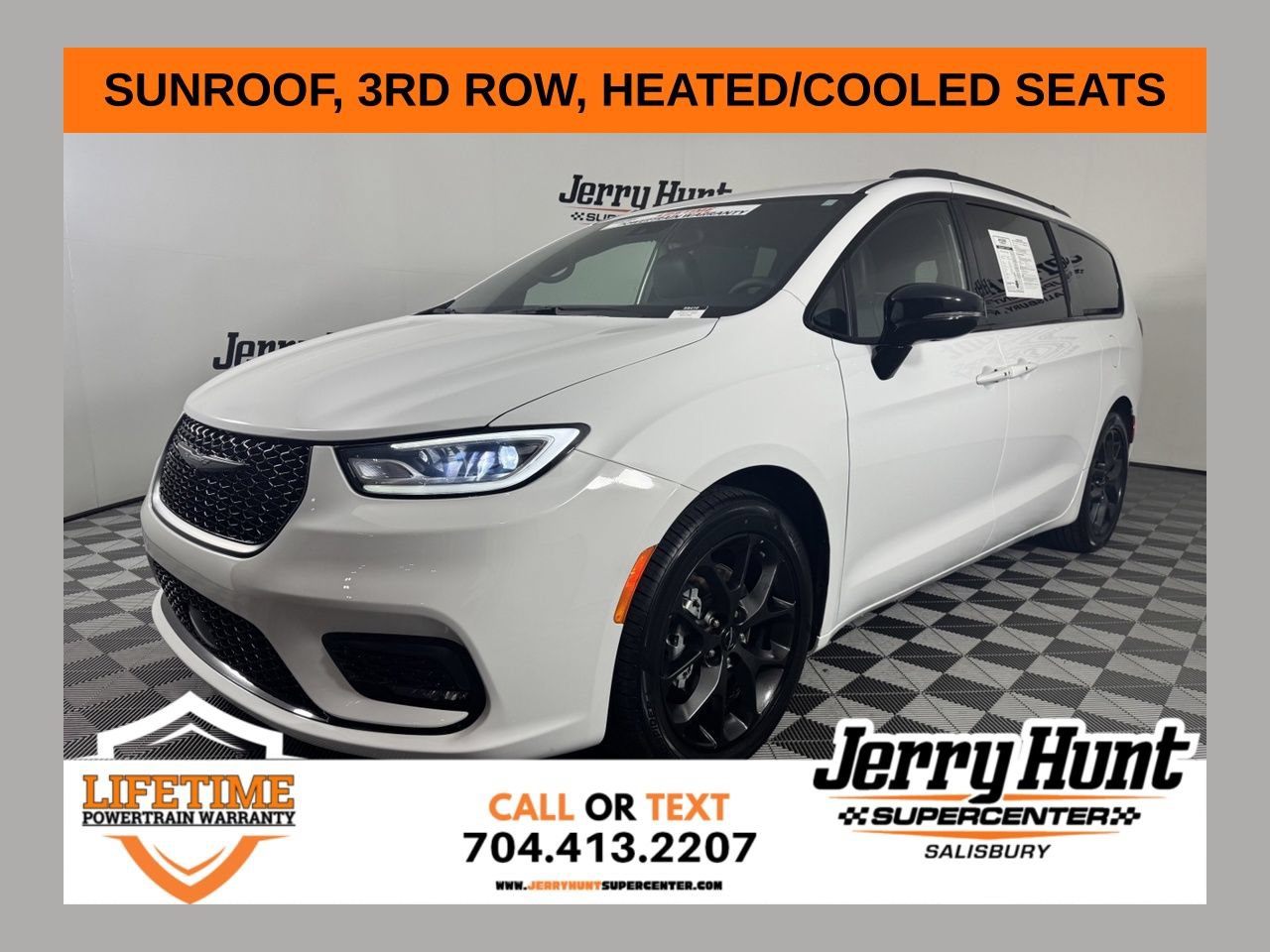 Used 2025 Chrysler Pacifica Limited