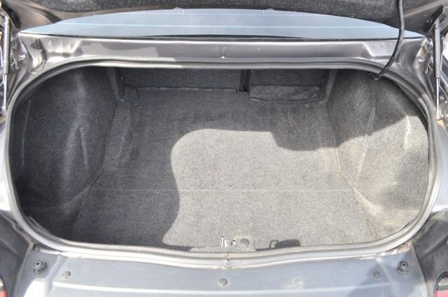 Used 2015 Dodge Challenger SRT image 36