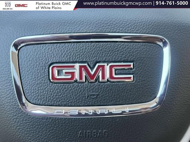 Used 2022 GMC Acadia Denali w/ Denali Technology Package image 34