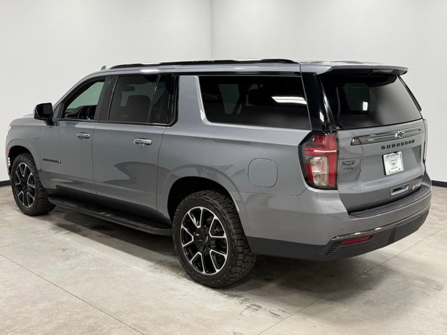 Used 2022 Chevrolet Suburban RST w/ Luxury Package AWD/4WD image 9