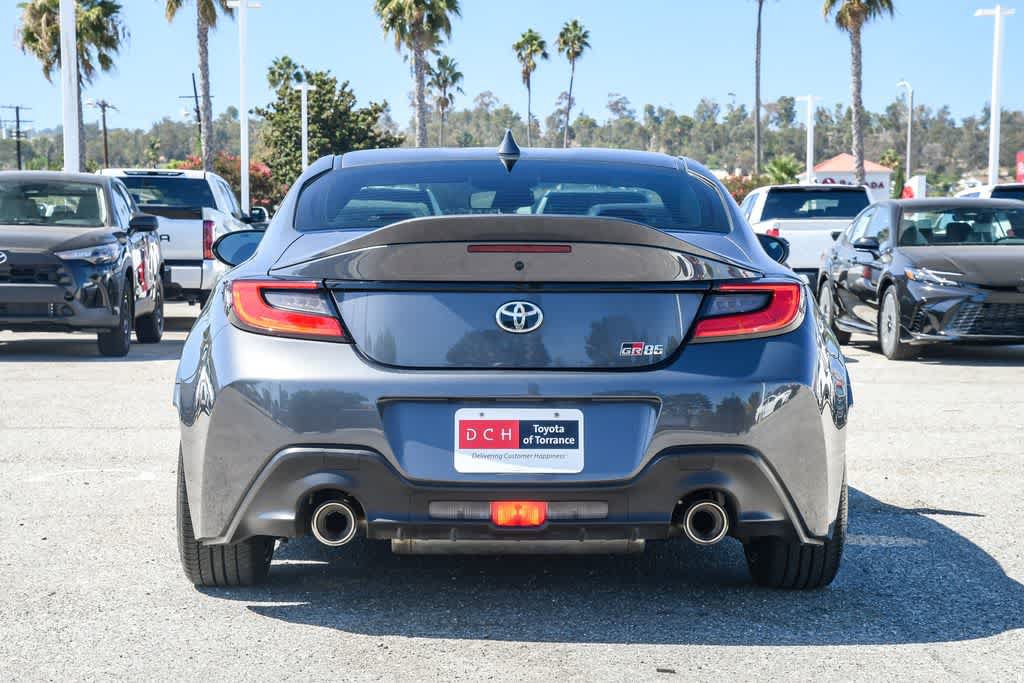 Used 2023 Toyota GR86 w/ ALL Weather Mat Package (TMS) RWD image 9