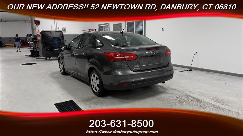 Used 2015 Ford Focus S FWD image 3