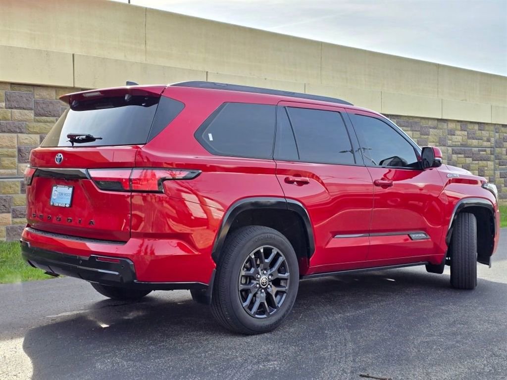 Used 2023 Toyota Sequoia Platinum AWD/4WD image 39