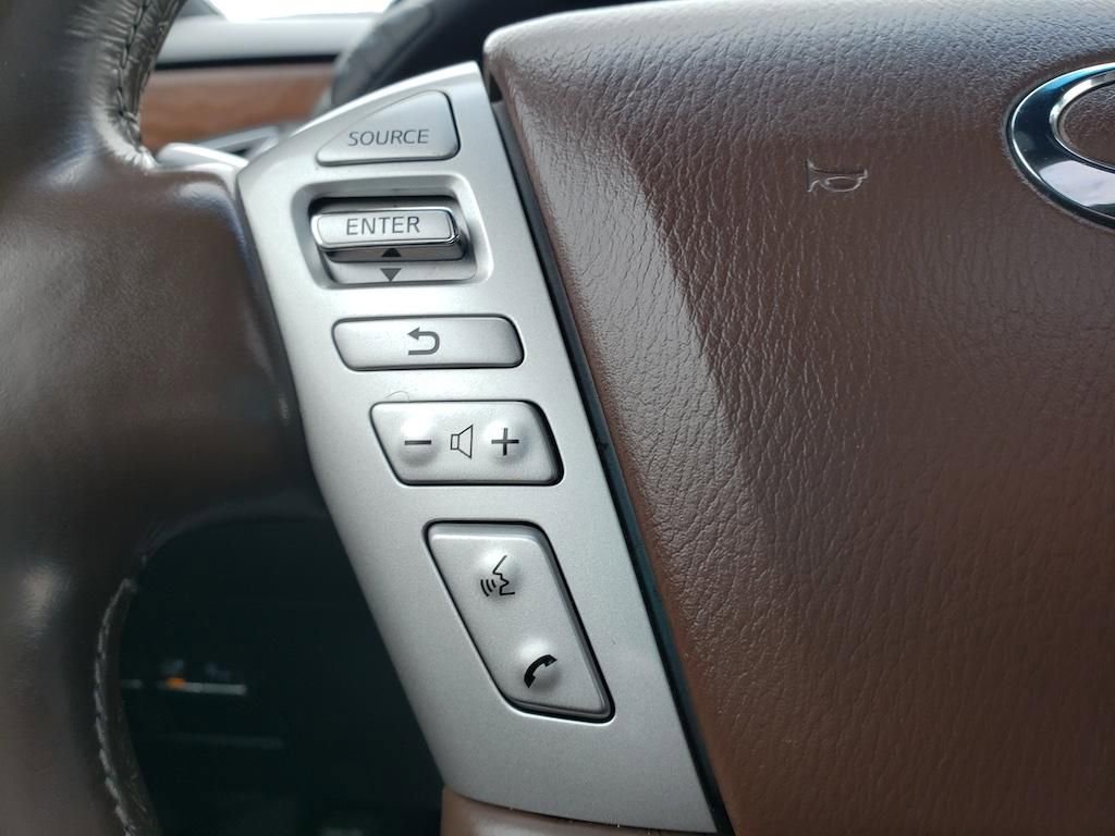 Used 2015 INFINITI QX80 4WD w/ Limited Package image 18