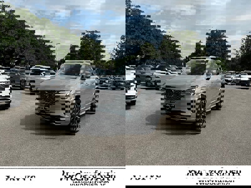 New 2025 Volvo XC90 T8 Core w/ Climate Package