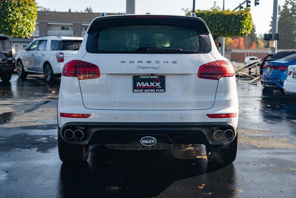 Used 2016 Porsche Cayenne S w/ Premium Plus Package image 9