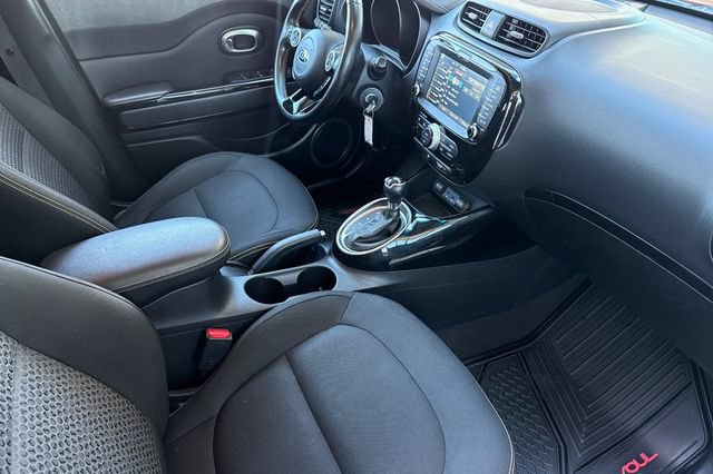 Used 2014 Kia Soul + w/ Audio Package FWD image 19