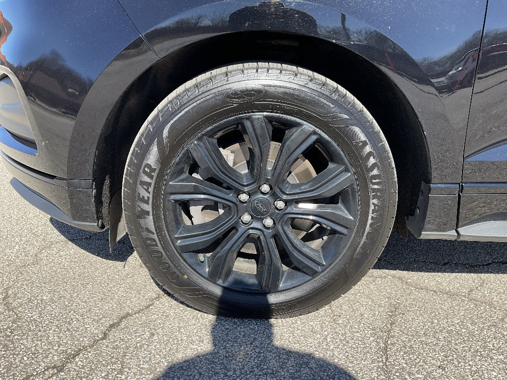 Used 2023 Ford Edge SE w/ Black Appearance Package AWD/4WD image 14