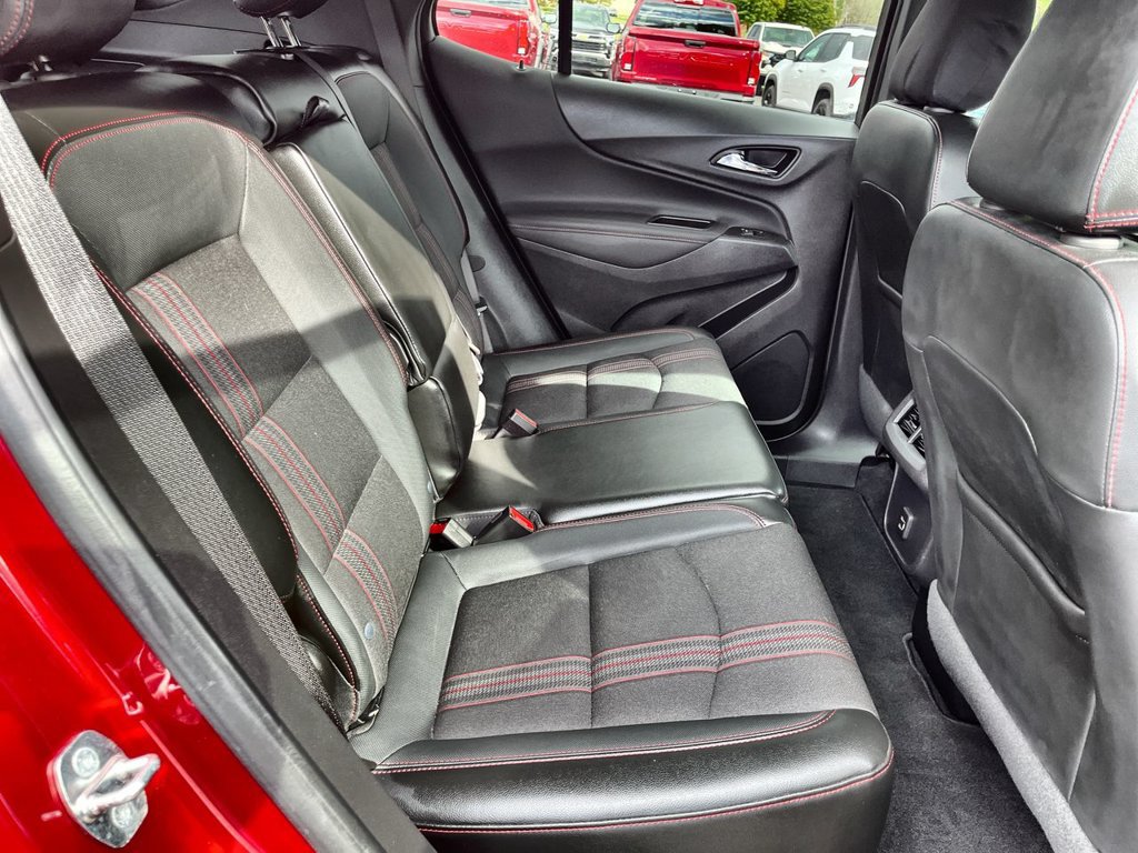 Used 2023 Chevrolet Equinox RS AWD/4WD image 25