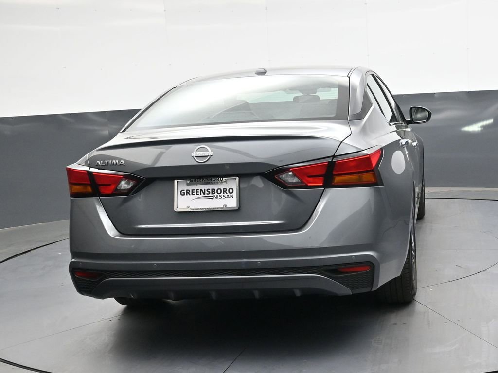 Used 2025 Nissan Altima 2.5 SV image 4