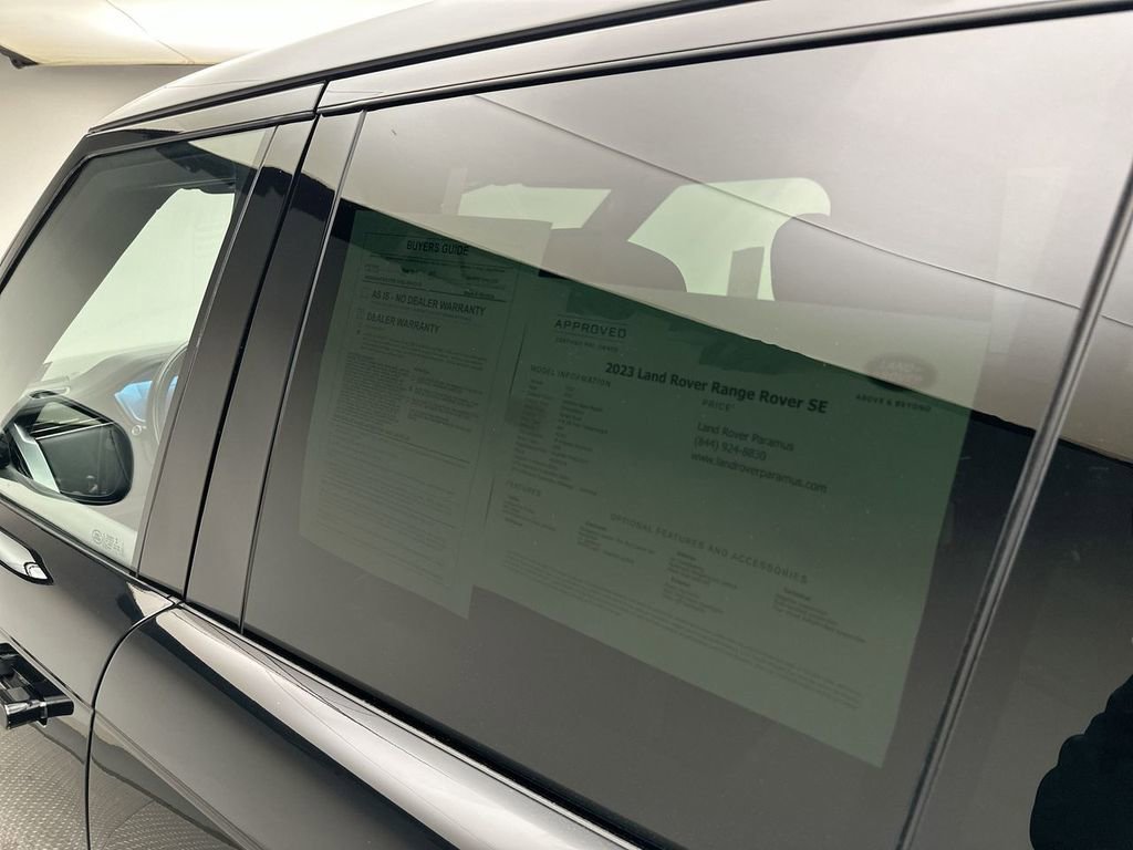 Certified 2023 Land Rover Range Rover SE image 32