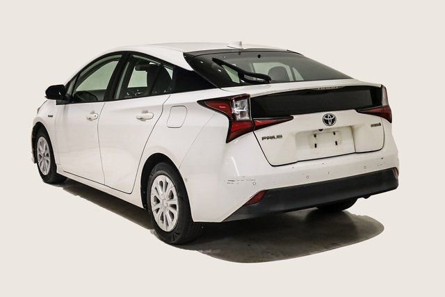 Used 2021 Toyota Prius LE image 7