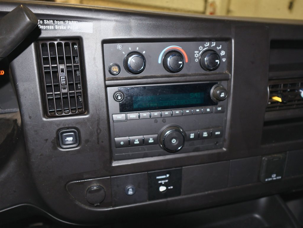 Certified 2024 Chevrolet Express 2500 Work Van w/ Driver Convenience Package image 8