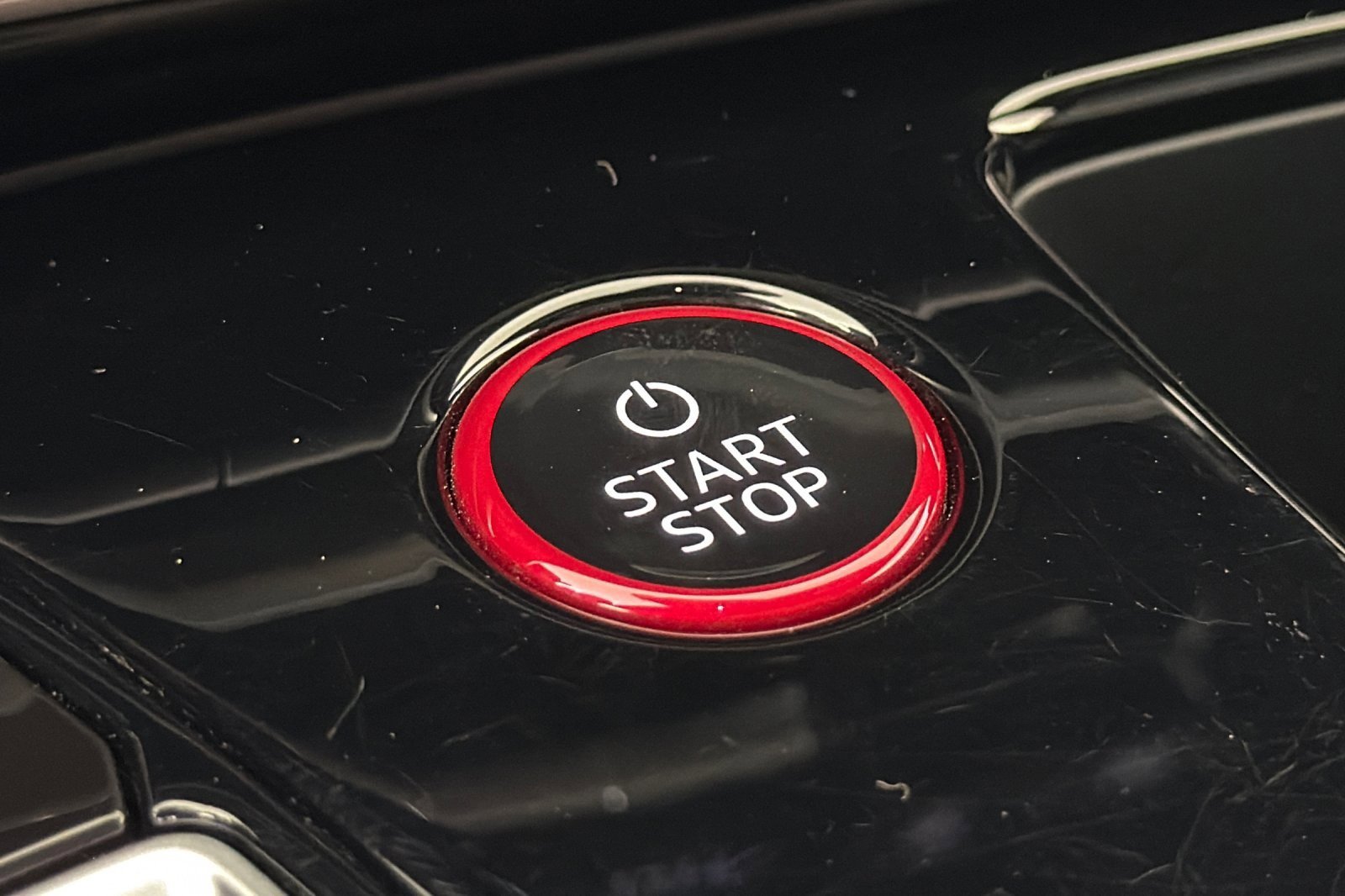 Used 2024 Audi e-tron GT Prestige image 21