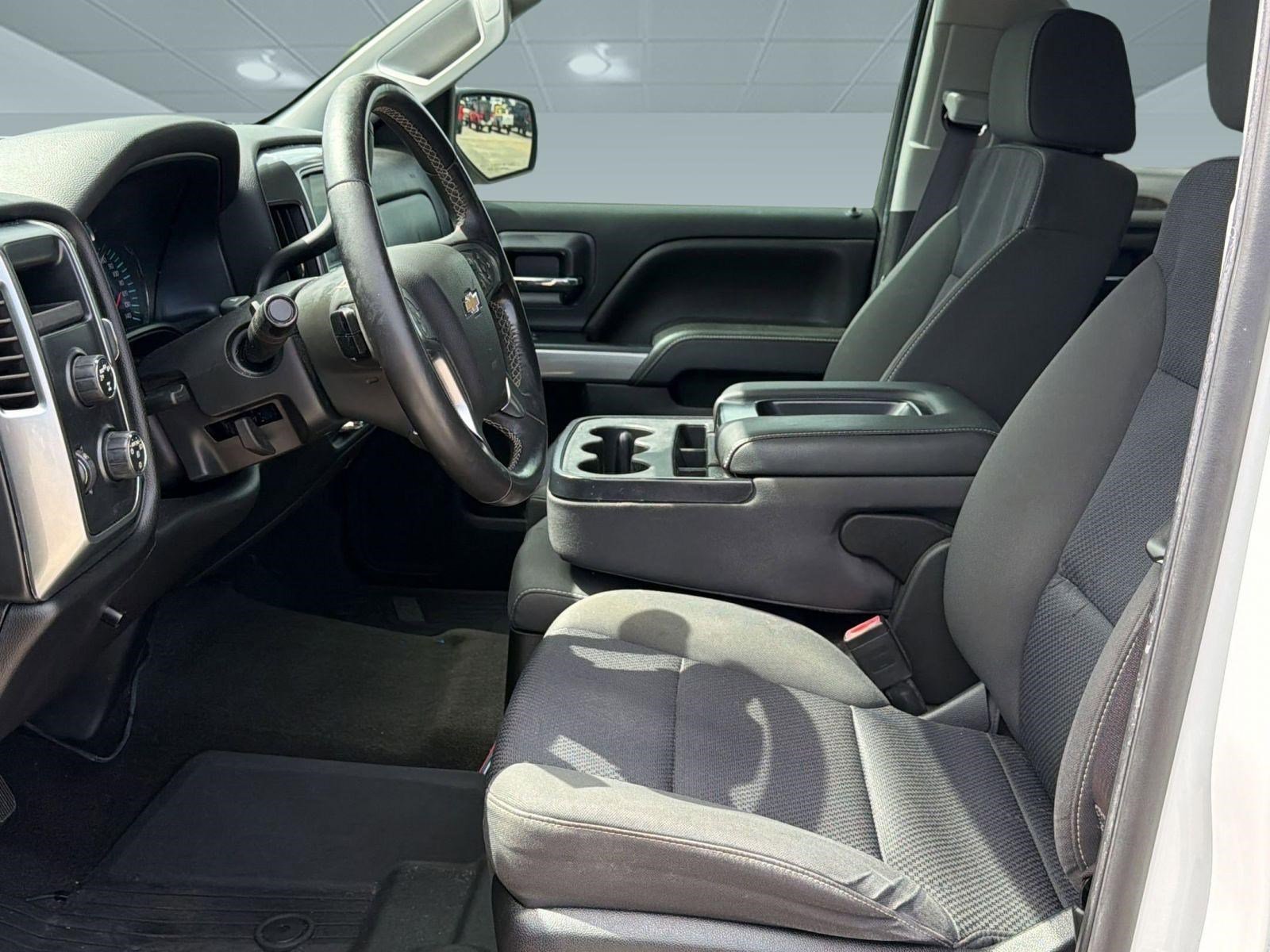Used 2017 Chevrolet Silverado 1500 LT w/ All Star Edition AWD/4WD image 5