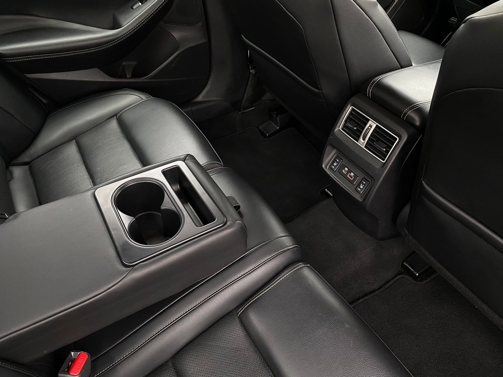 Used 2023 Nissan Maxima SL image 31