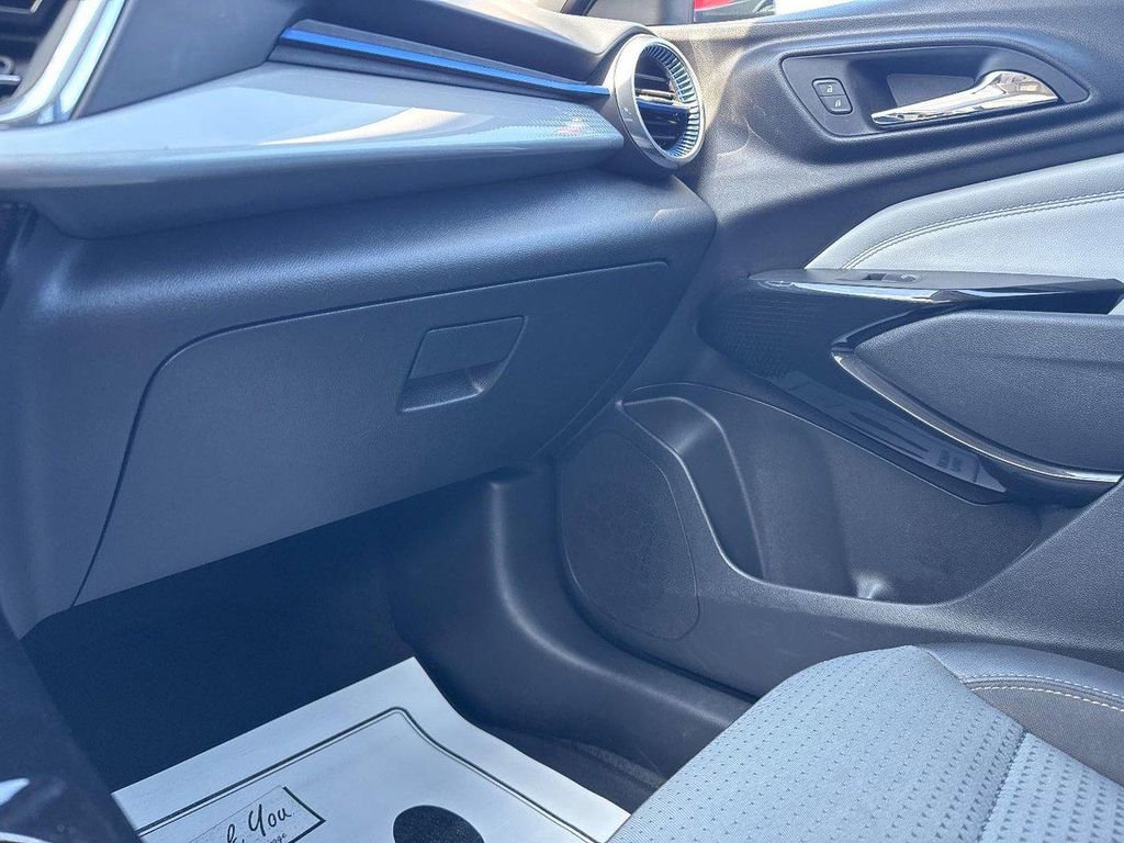 Used 2024 Chevrolet Trax LT image 16