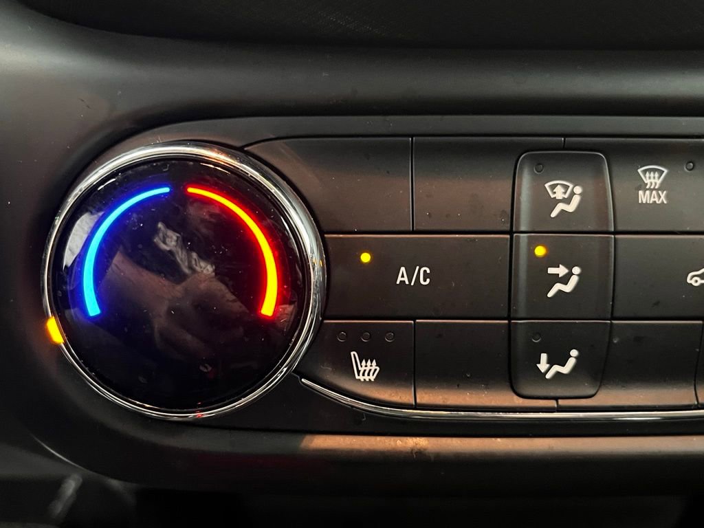 Used 2023 Chevrolet TrailBlazer LT AWD/4WD image 5