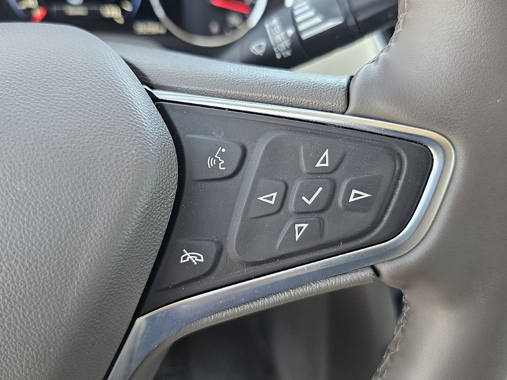 Used 2024 Chevrolet Malibu LT image 35