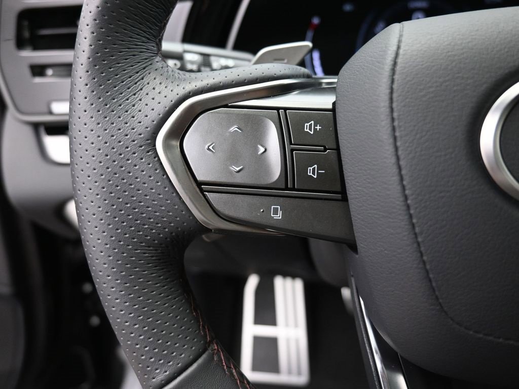 Used 2024 Lexus RX 500h F Sport image 6