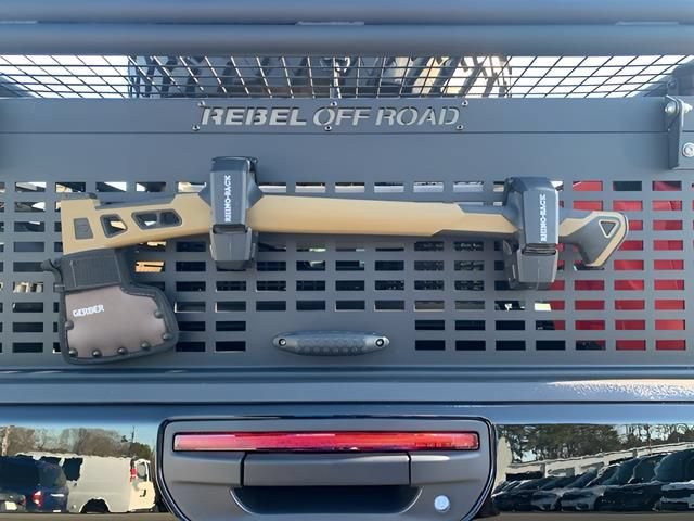 Used 2023 Jeep Gladiator Sport AWD/4WD image 29