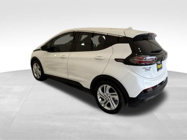Used 2023 Chevrolet Bolt LT FWD image 2