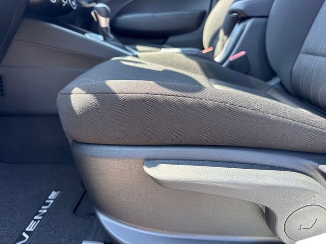 New 2026 Hyundai Venue SE FWD image 12