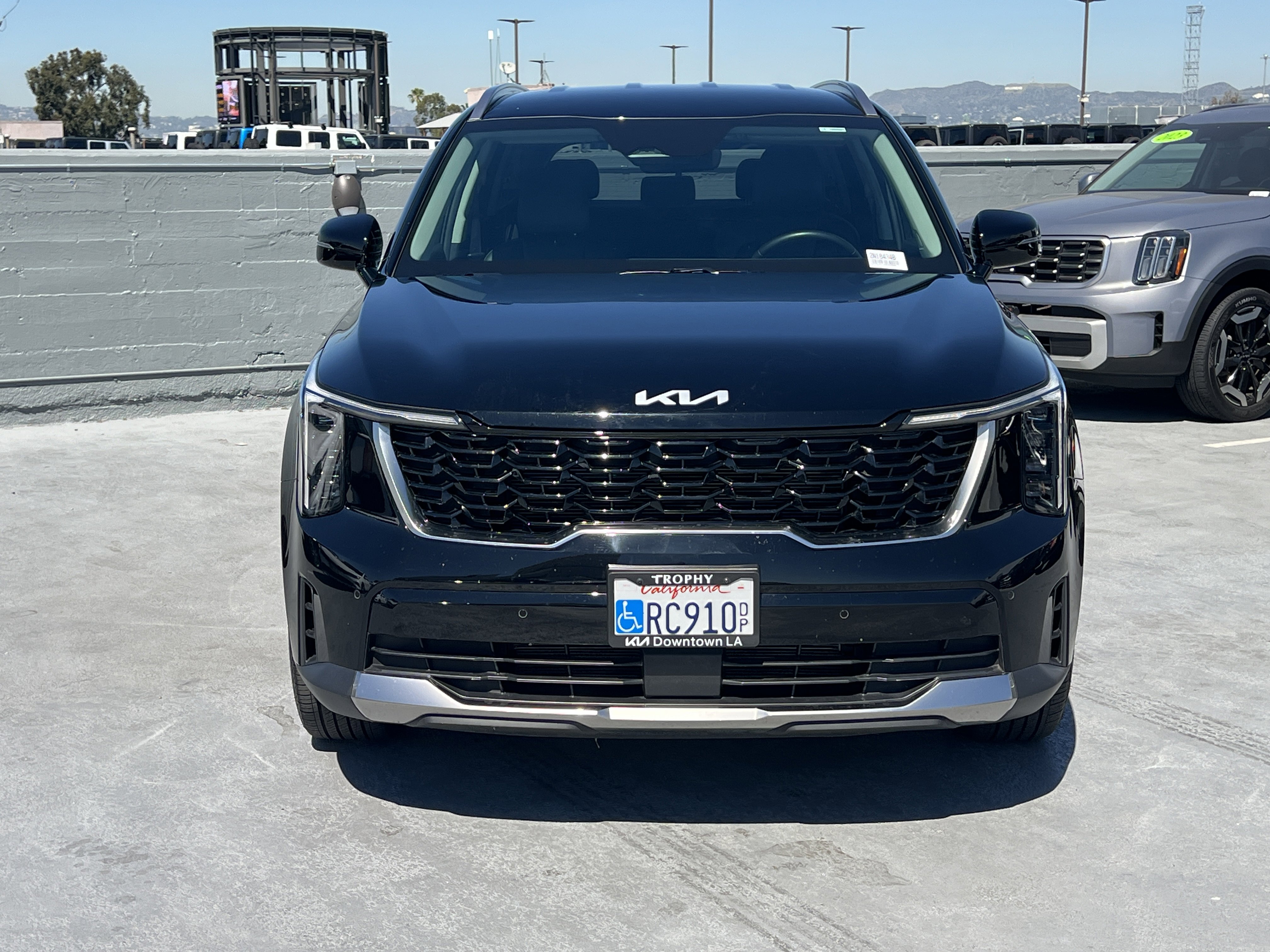 Certified 2025 Kia Sorento S image 12