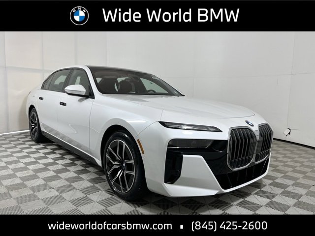New 2025 BMW 760i xDrive w/ Executive Package