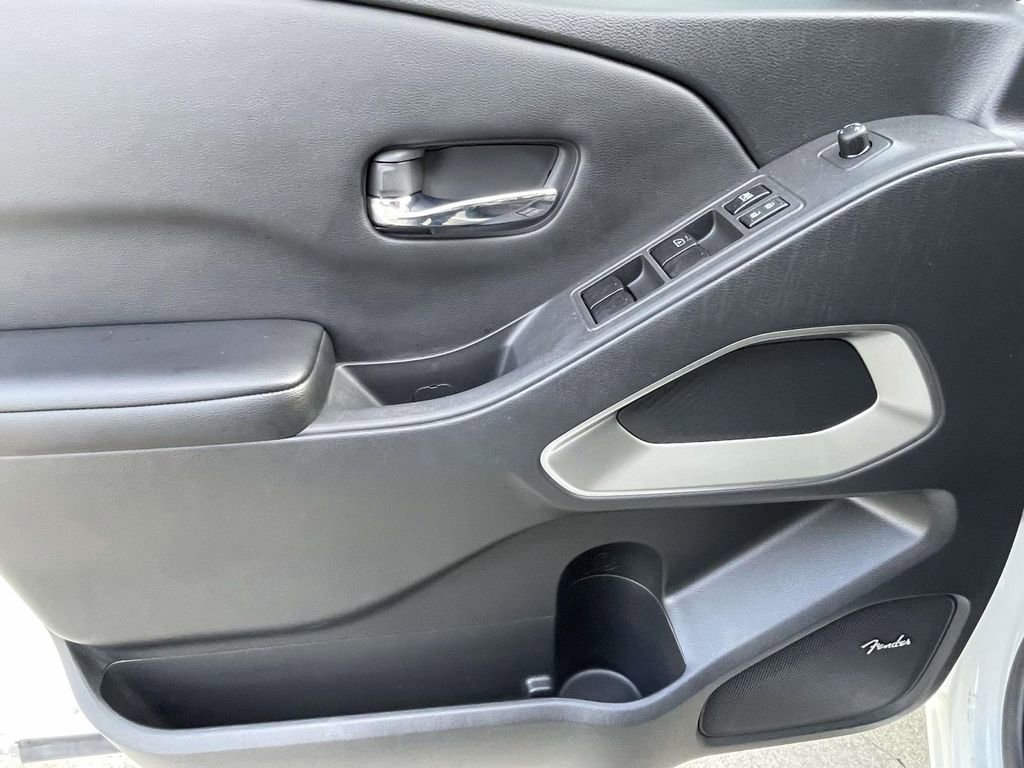 Used 2025 Nissan Frontier SV w/ SV Convenience Package image 15