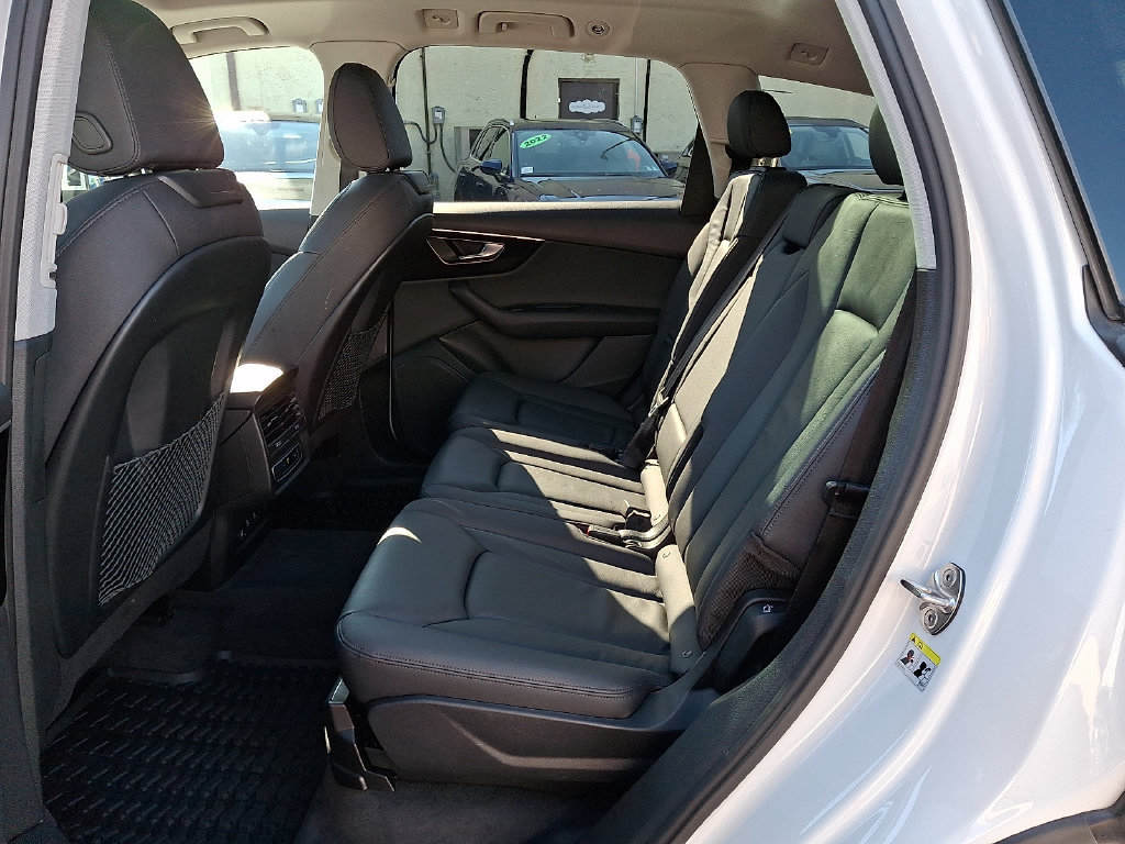 Certified 2023 Audi Q7 2.0T Premium w/ Convenience Package AWD/4WD image 10