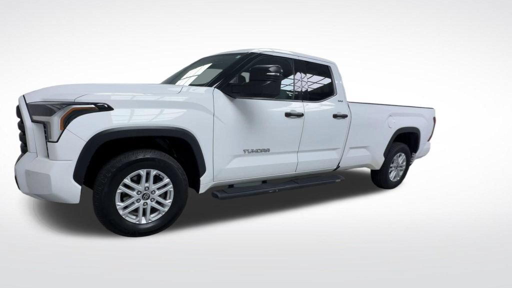 Certified 2022 Toyota Tundra SR5 w/ SR5 Convenience Package AWD/4WD image 19