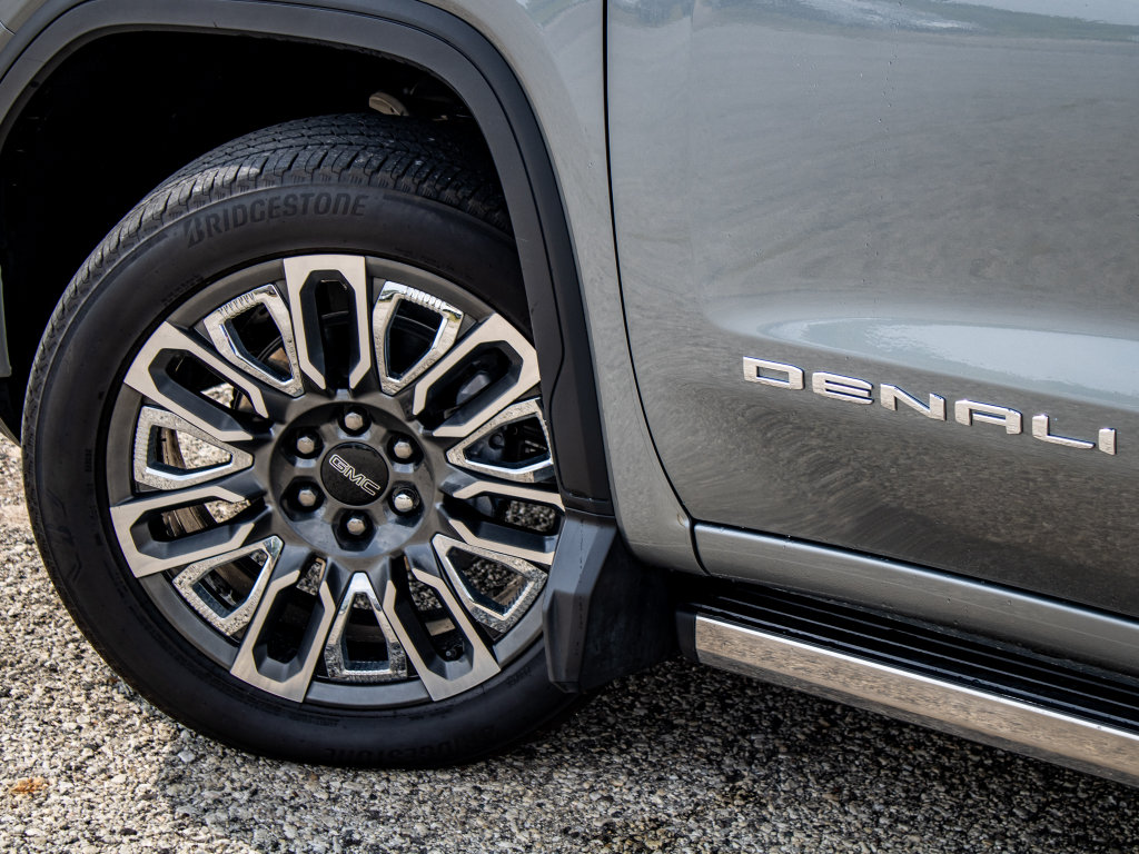 Used 2026 GMC Sierra 1500 Denali Ultimate AWD/4WD image 16