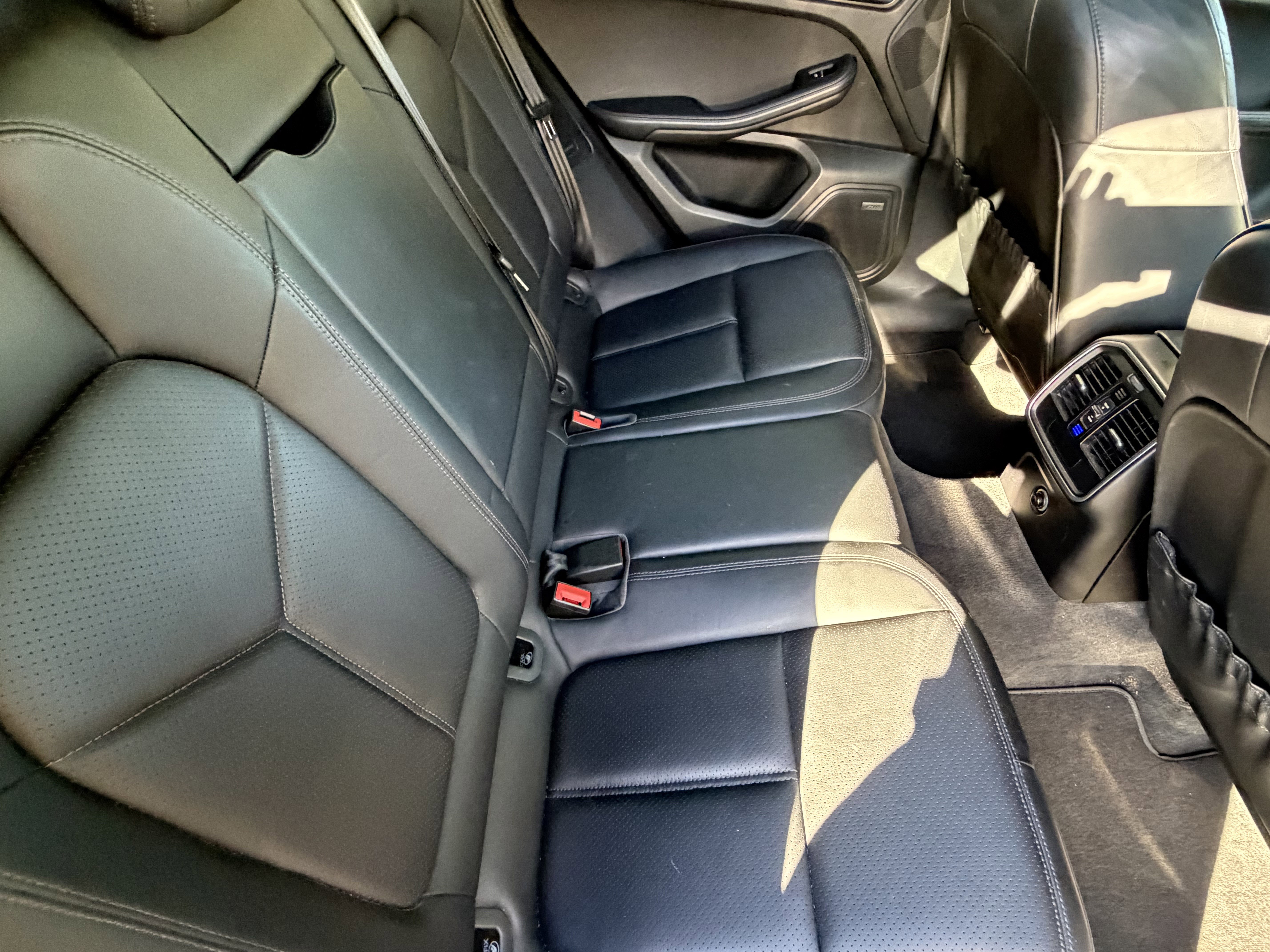 Used 2016 Porsche Macan Turbo AWD/4WD image 65