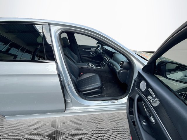Used 2020 Mercedes-Benz E 450 4MATIC Sedan image 26