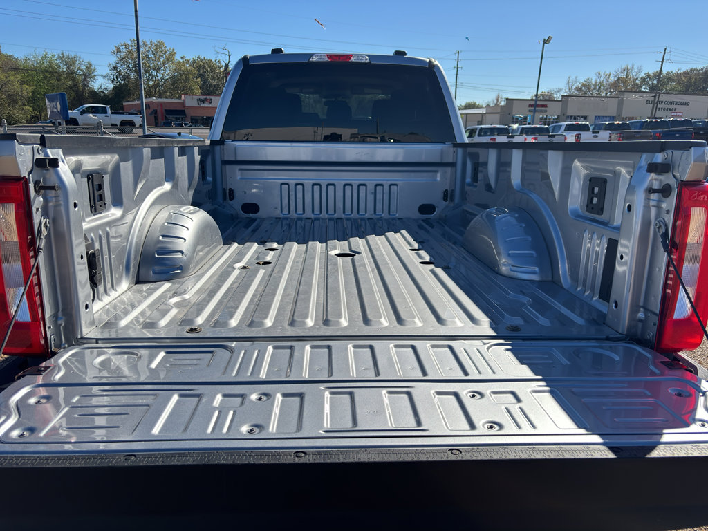 Used 2024 Ford F350 XLT image 14