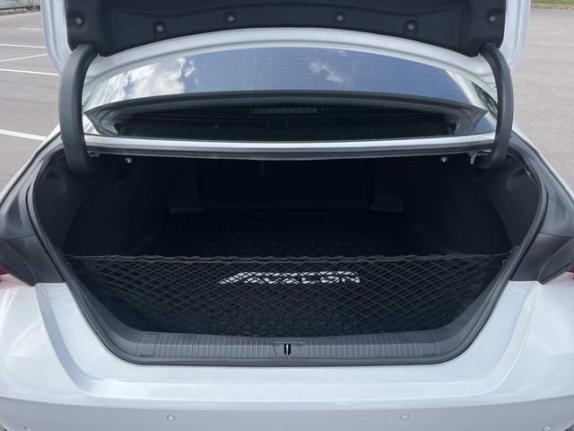 Used 2020 Toyota Avalon Limited w/ Advanced Safety Package FWD image 11