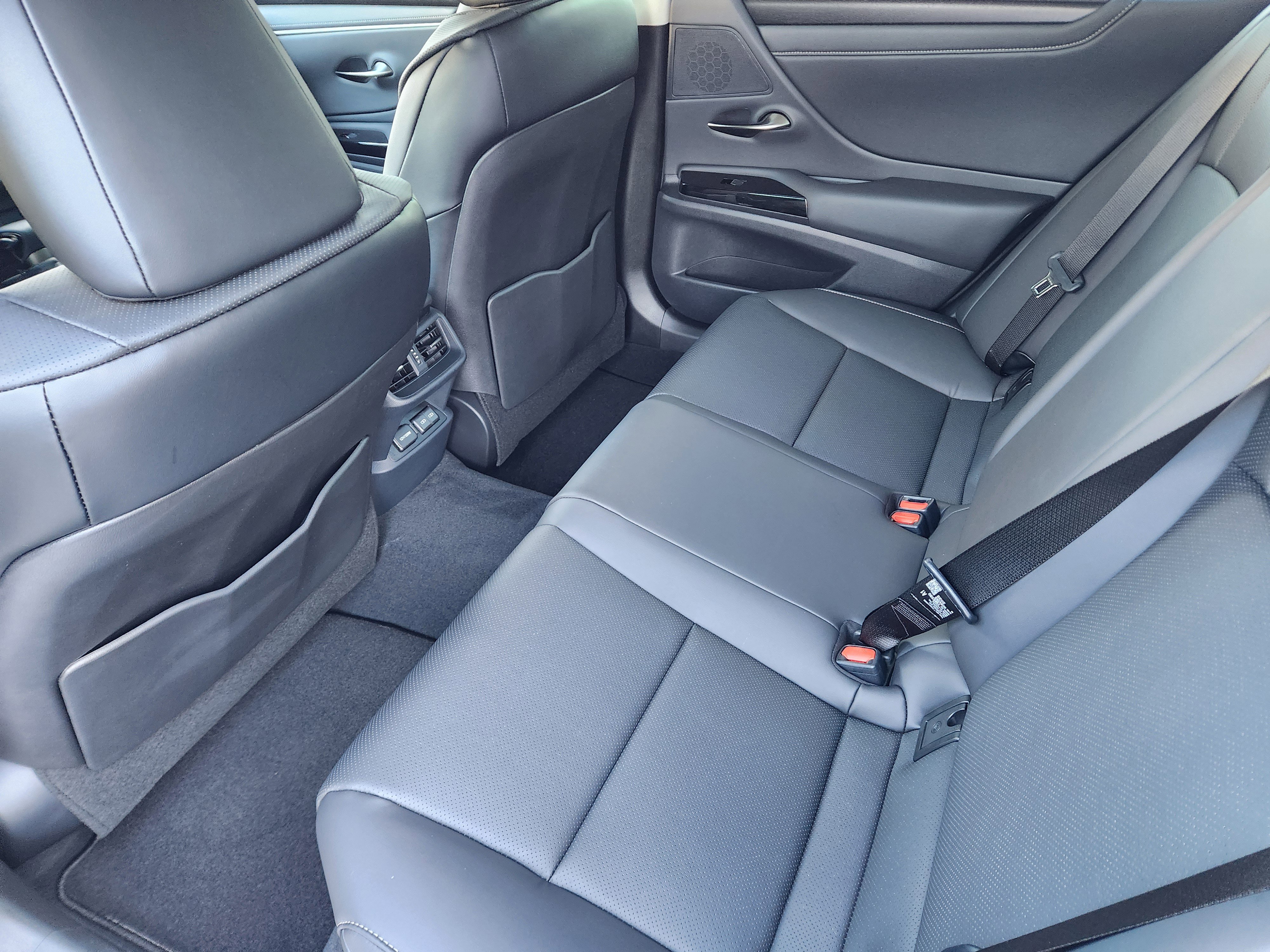 New 2025 Lexus ES 350 w/ Premium Package image 22