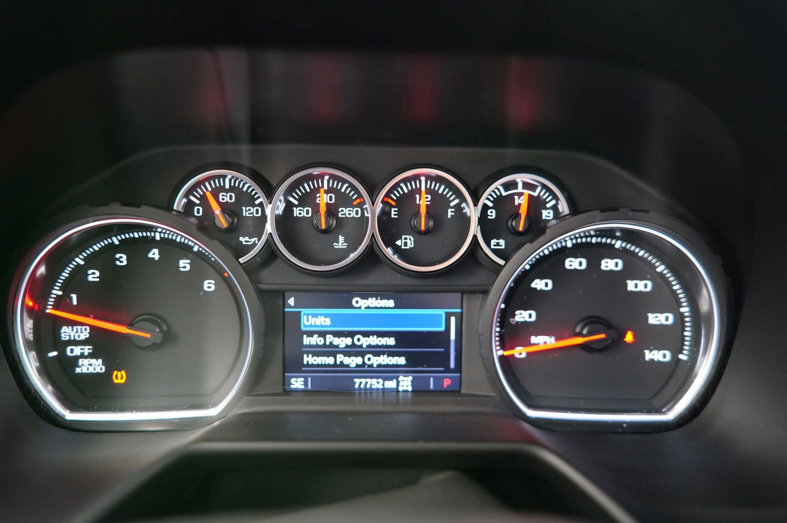 Used 2021 Chevrolet Suburban RST w/ Luxury Package image 21