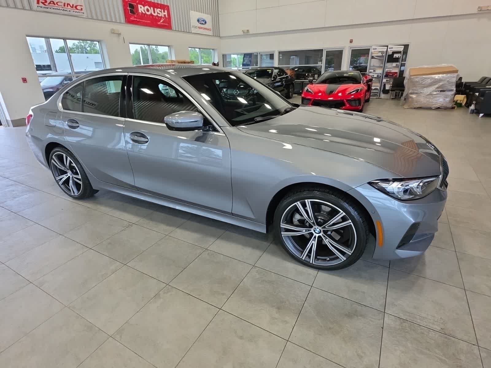 Used 2024 BMW 330i xDrive Sedan w/ Premium Package AWD/4WD image 6