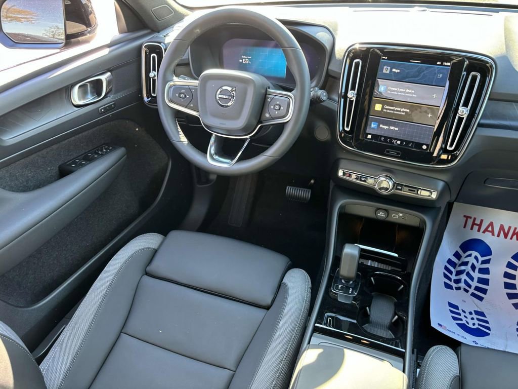 New 2024 Volvo XC40 Recharge Core w/ Protection Package Premier image 30