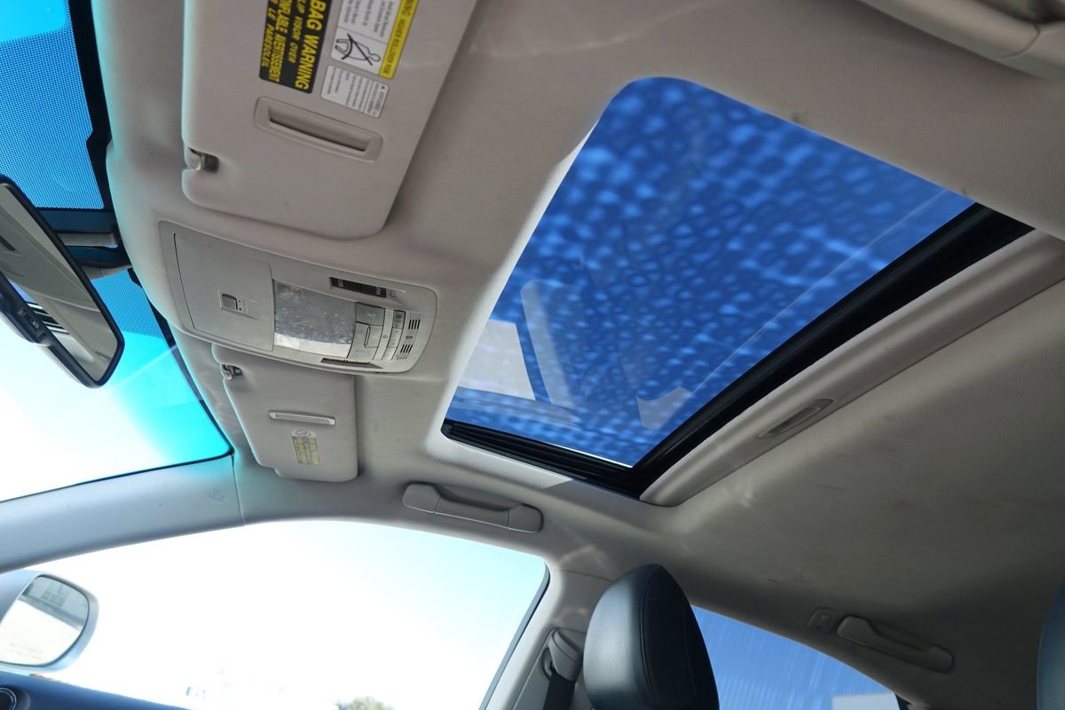 Used 2012 Lexus RX 450h AWD w/ Premium Pkg image 10