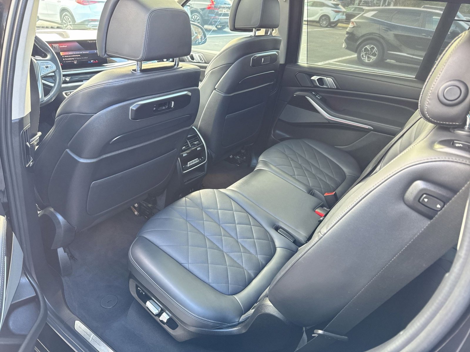Used 2023 BMW X7 xDrive40i w/ Premium Package image 25